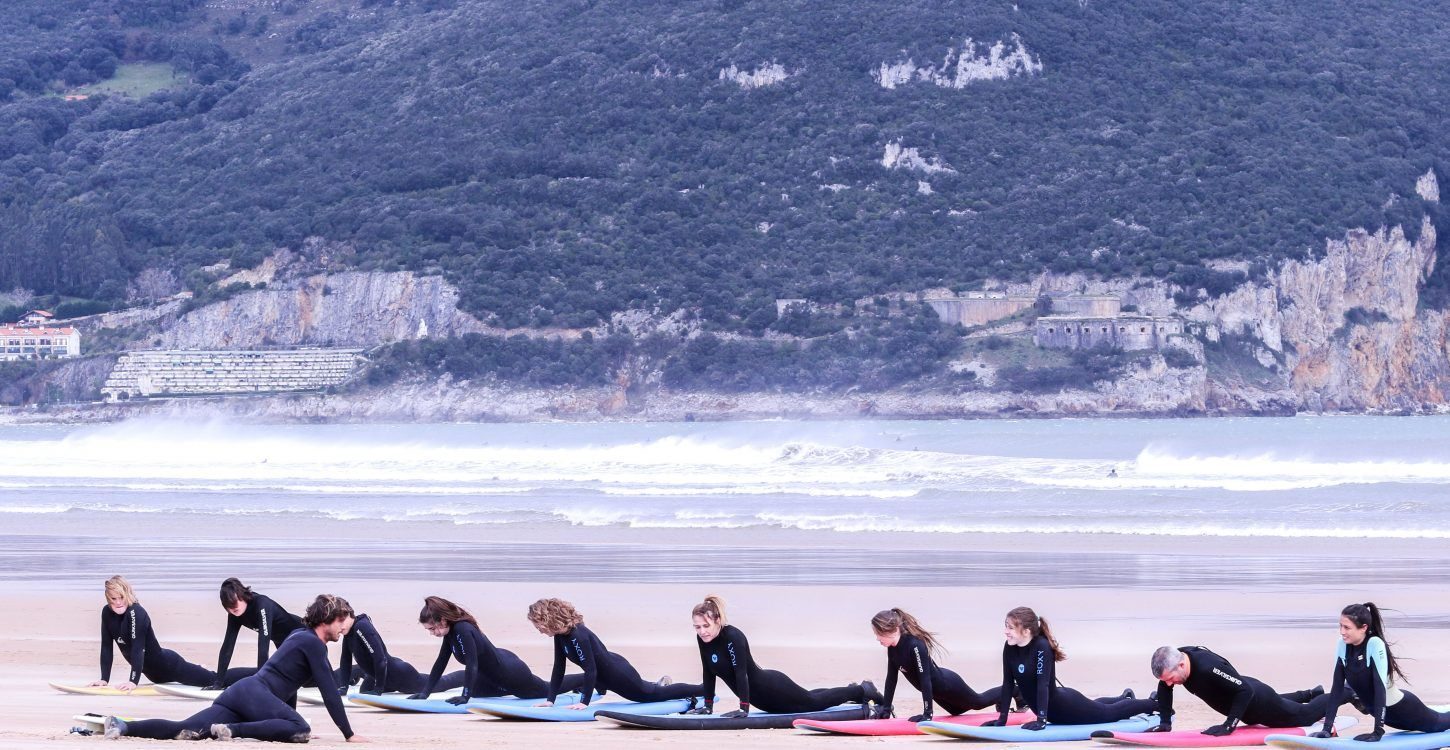 Manihi Surf School